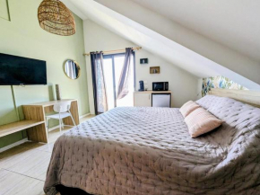Studio Baleine - Plage de Saint-Pierre